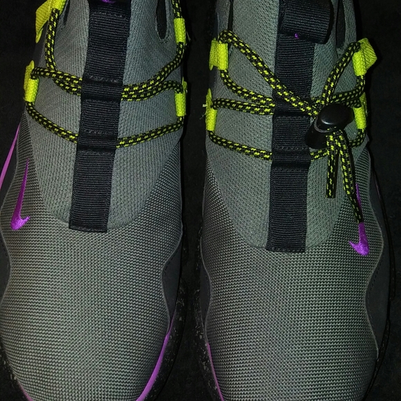 Men's Nike - Picture 3 of 4